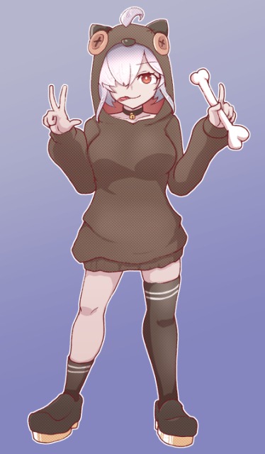 犬パーカーの女性