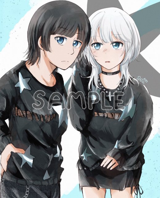 男女お揃いのペアルック