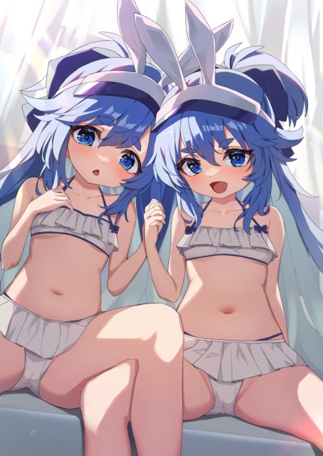 2人の青髪女の子